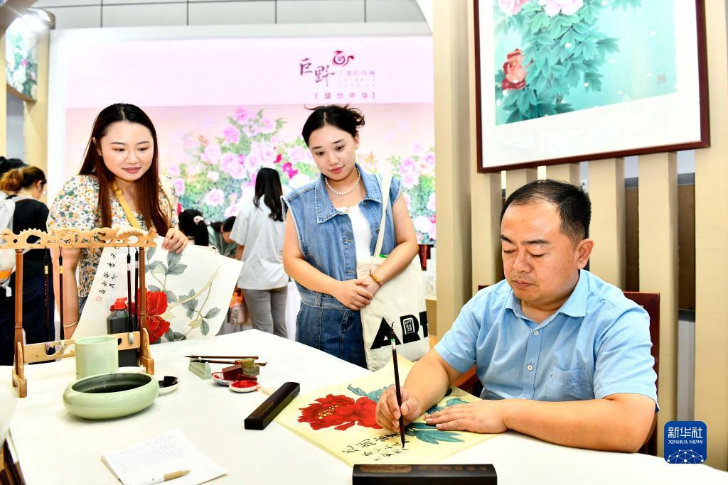 天玺国际绿洲娱乐